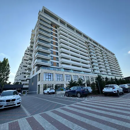 Address Towers By Glam With Parking Apartament