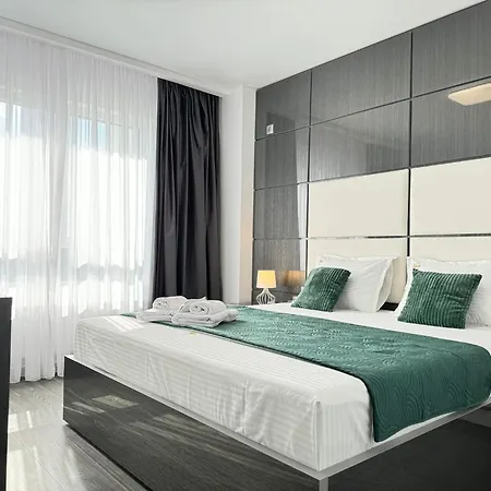 Address Towers By Glam With Parking Apartment