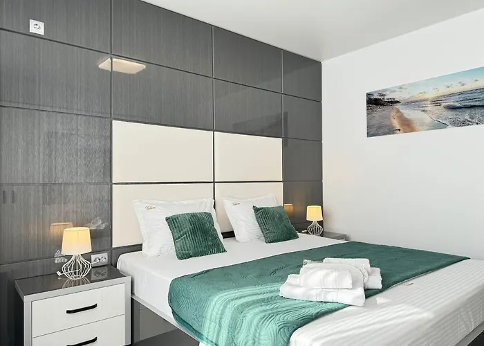 Address Towers By Glam With Parking *