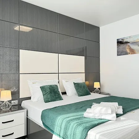 Address Towers By Glam With Parking *